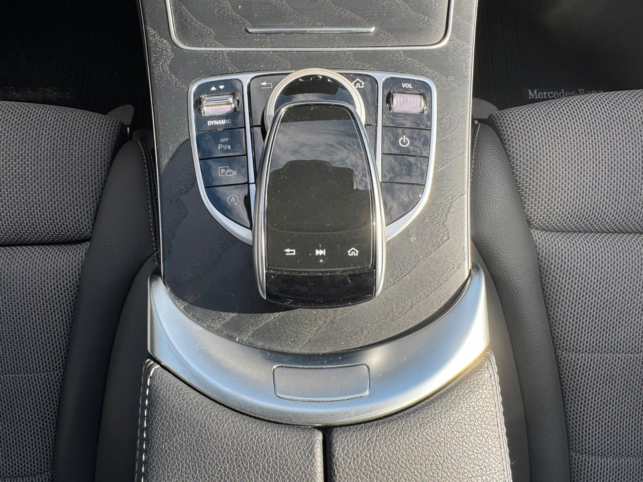 Universalas Mercedes-Benz C 220d T Avantgarde+DistrPlus+AHK+MultiB+RFK: foto 18
