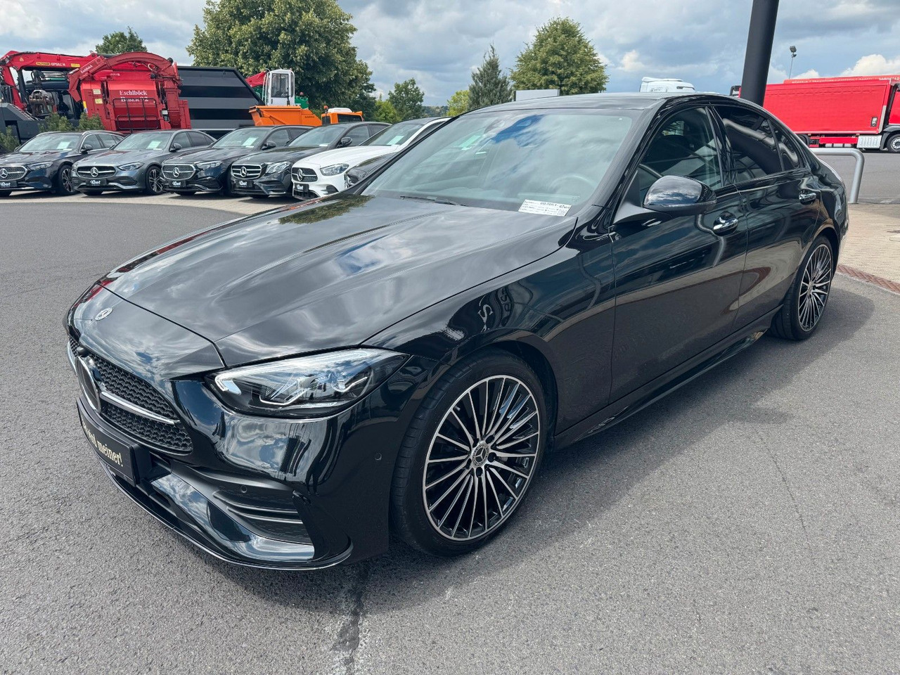 Mercedes-Benz C 300 AMG+DistrPlus+360+SportfahrW+Night+19Zoll - Sedanas: foto 2 Mercedes-Benz C 300 AMG+DistrPlus+360+SportfahrW+Night+19Zoll - Sedanas: foto 2