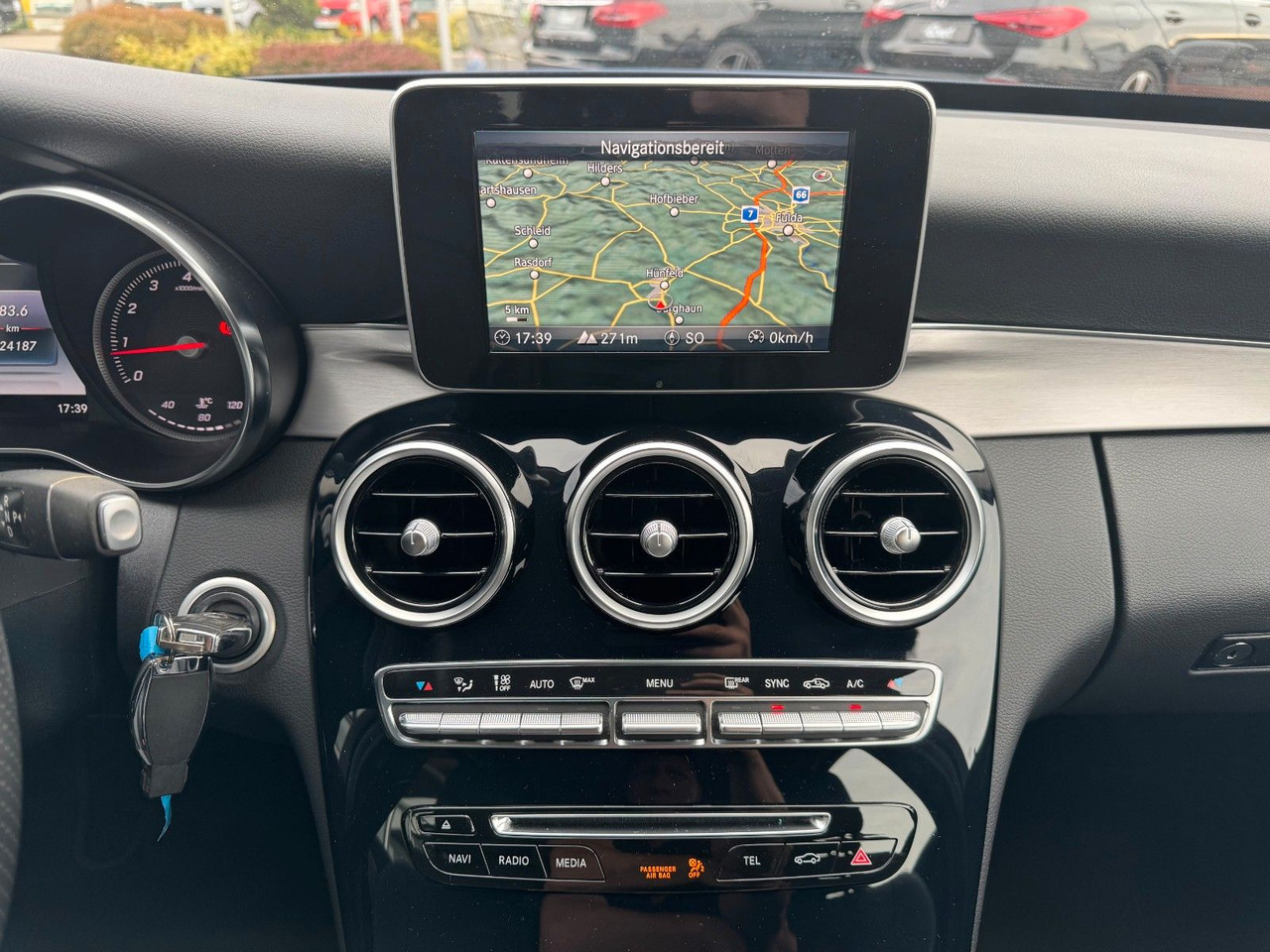Universalas Mercedes-Benz C 300 T Avantgarde+Ambiente+LED+IHC+SpiegelP: foto 18