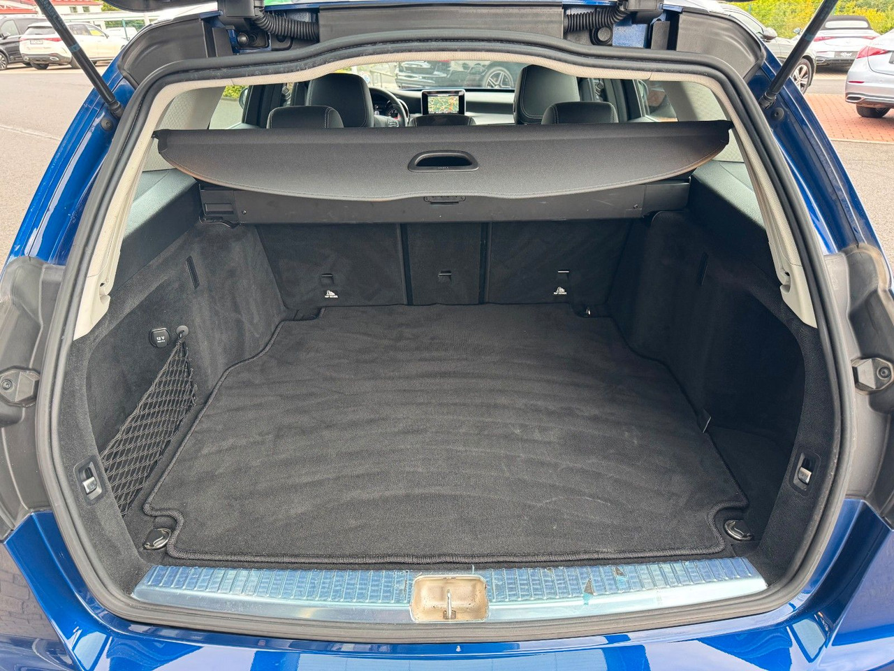 Universalas Mercedes-Benz C 300 T Avantgarde+Ambiente+LED+IHC+SpiegelP: foto 8