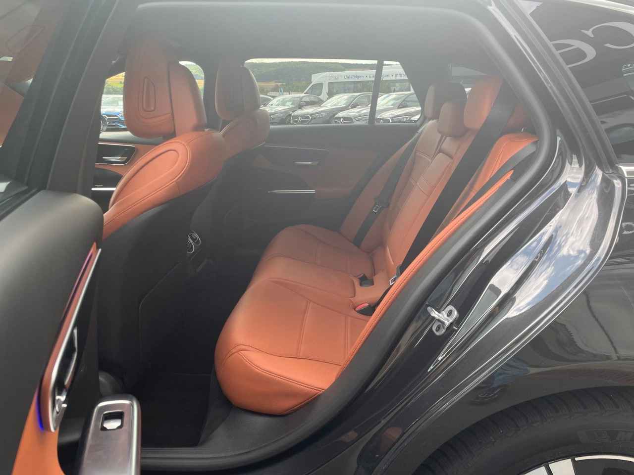 Mercedes-Benz C 300 e T AVANTGARDE R-Kamera+TOTW+Carplay - Universalas: foto 2 Mercedes-Benz C 300 e T AVANTGARDE R-Kamera+TOTW+Carplay - Universalas: foto 2