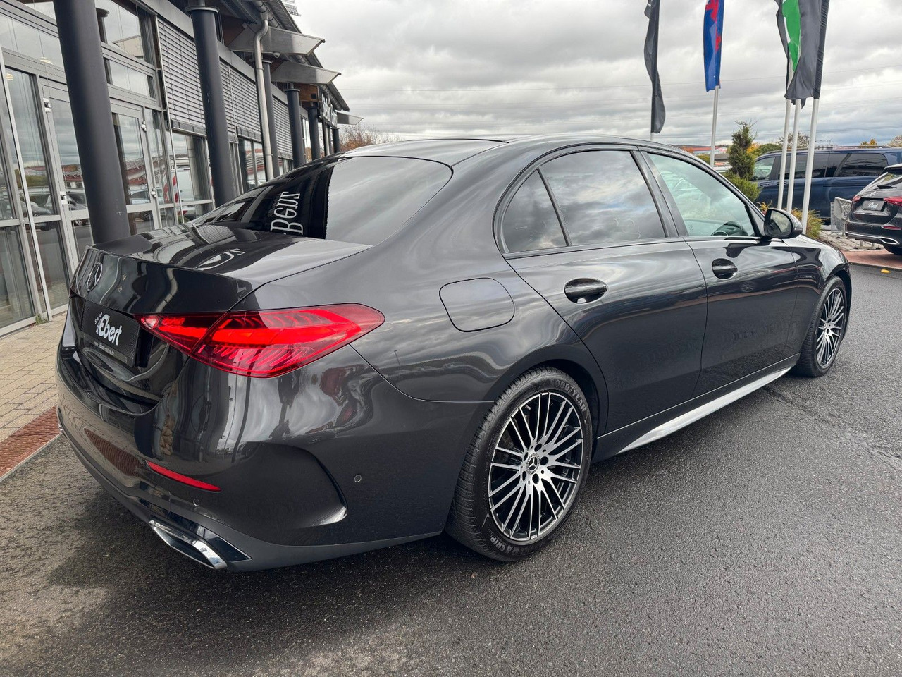 Mercedes-Benz C 300d AMG+AHK+RFK+Ambiente+Night+SportfahrW - Sedanas: foto 4 Mercedes-Benz C 300d AMG+AHK+RFK+Ambiente+Night+SportfahrW - Sedanas: foto 4
