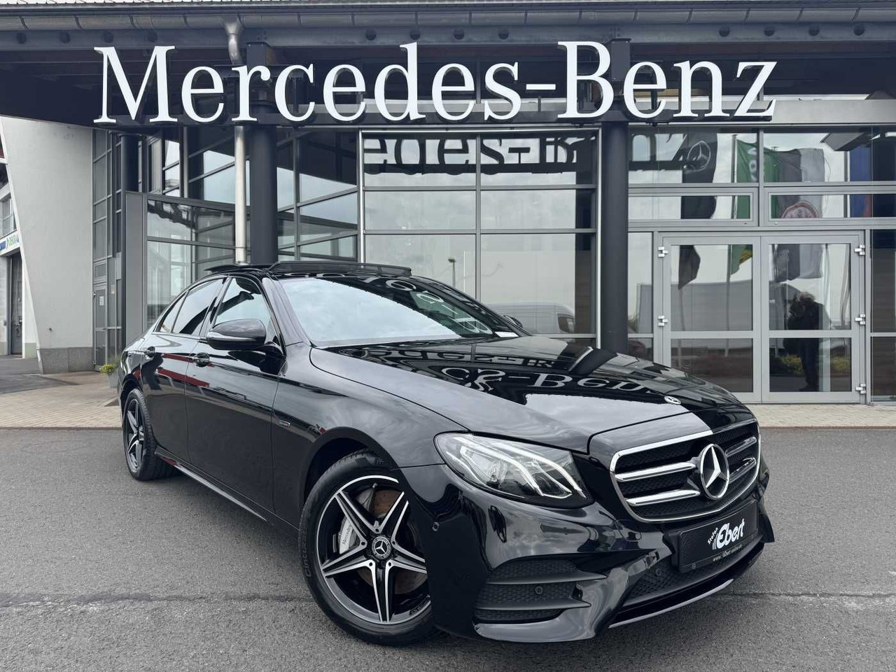 Mercedes-Benz E 300de 9G AMG+Pano+Memory+Ambiente+ RFK+Night - Sedanas: foto 1 Mercedes-Benz E 300de 9G AMG+Pano+Memory+Ambiente+ RFK+Night - Sedanas: foto 1
