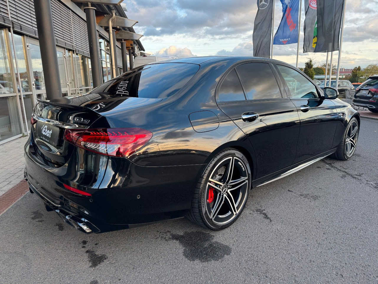 Mercedes-Benz E 63 AMG S Pano+Burm+AirM+HUD+360+uvm. - Sedanas: foto 4 Mercedes-Benz E 63 AMG S Pano+Burm+AirM+HUD+360+uvm. - Sedanas: foto 4