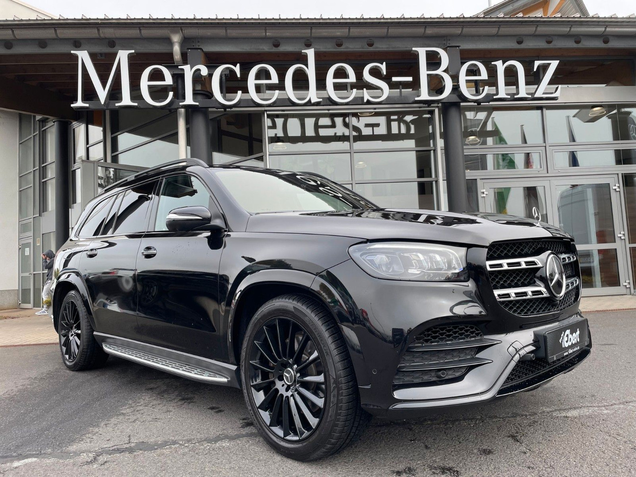 Mercedes-Benz GLS 580 4M AMG Pano+AHK+Burm+7Sitz+HUD+Fond+VOLL - Visureigis: foto 1 Mercedes-Benz GLS 580 4M AMG Pano+AHK+Burm+7Sitz+HUD+Fond+VOLL - Visureigis: foto 1
