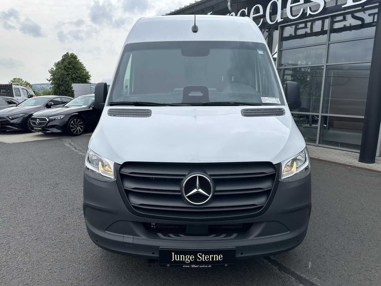 Mercedes-Benz Sprinter 317 CDI 4325 9G AHK Klima Kamera MBUX - Krovininis mikroautobusas: foto 2 Mercedes-Benz Sprinter 317 CDI 4325 9G AHK Klima Kamera MBUX - Krovininis mikroautobusas: foto 2