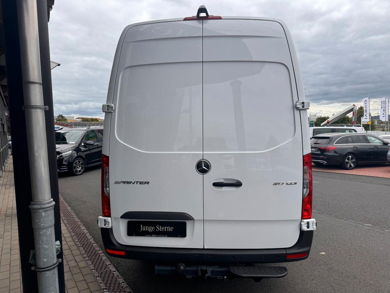 Mercedes-Benz Sprinter 317 CDI 9G 4325 Klima AHK Kamera - Krovininis mikroautobusas: foto 5 Mercedes-Benz Sprinter 317 CDI 9G 4325 Klima AHK Kamera - Krovininis mikroautobusas: foto 5