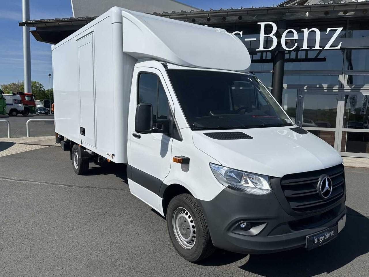 Mercedes-Benz Sprinter 317 CDI Koffer LBW Schwing Klima Kamera - Furgonas su krovinių dėže: foto 1 Mercedes-Benz Sprinter 317 CDI Koffer LBW Schwing Klima Kamera - Furgonas su krovinių dėže: foto 1