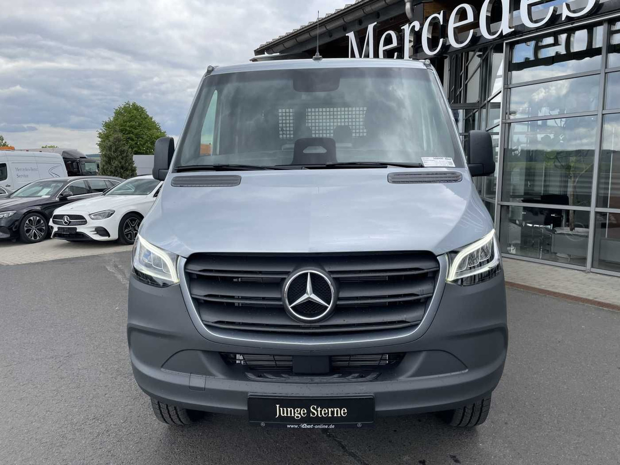Mercedes-Benz Sprinter 319 CDI 4x4 DoKa Klima Stdheiz AHK LED - Tentinis mikroautobusas: foto 2 Mercedes-Benz Sprinter 319 CDI 4x4 DoKa Klima Stdheiz AHK LED - Tentinis mikroautobusas: foto 2