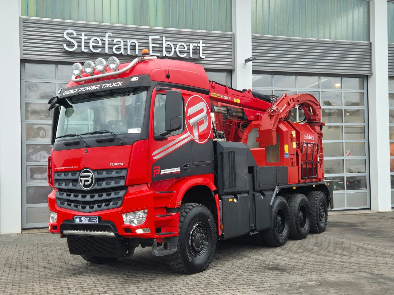 Mercedes-Benz TUROX 8x8 Eschlböck Biber 92 Holzhacker / 1.512h - Sunkvežimis su kranu: foto 4 Mercedes-Benz TUROX 8x8 Eschlböck Biber 92 Holzhacker / 1.512h - Sunkvežimis su kranu: foto 4