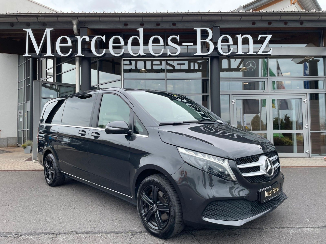 Mercedes-Benz V 300 d AVA ED 4MATIC Sitzklima Burmester 6Sitze - Universalas: foto 1 Mercedes-Benz V 300 d AVA ED 4MATIC Sitzklima Burmester 6Sitze - Universalas: foto 1