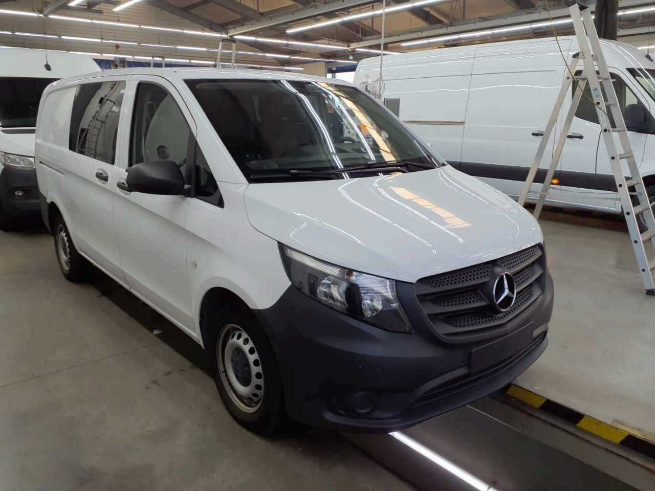 Mercedes-Benz Vito 114 CDI Mixto Klima Kamera Tempomat AHK - Mažas furgonas, Komercinis automobilis su dviguba kabina: foto 3 Mercedes-Benz Vito 114 CDI Mixto Klima Kamera Tempomat AHK - Mažas furgonas, Komercinis automobilis su dviguba kabina: foto 3