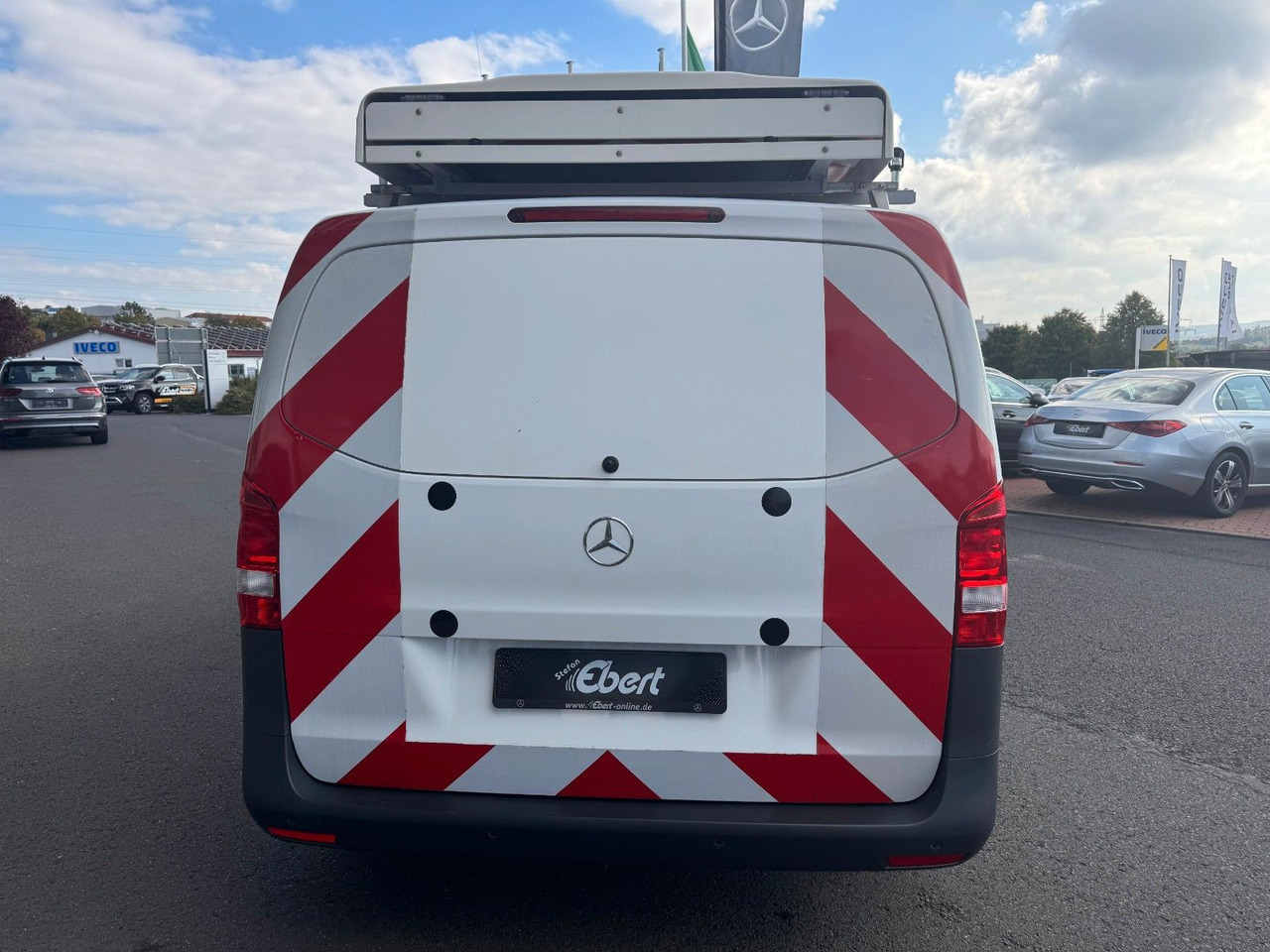 Mercedes-Benz Vito 114 CDI Tourer Begleitfahrzeug BF3+ / WVZ - Krovininis mikroautobusas: foto 5 Mercedes-Benz Vito 114 CDI Tourer Begleitfahrzeug BF3+ / WVZ - Krovininis mikroautobusas: foto 5