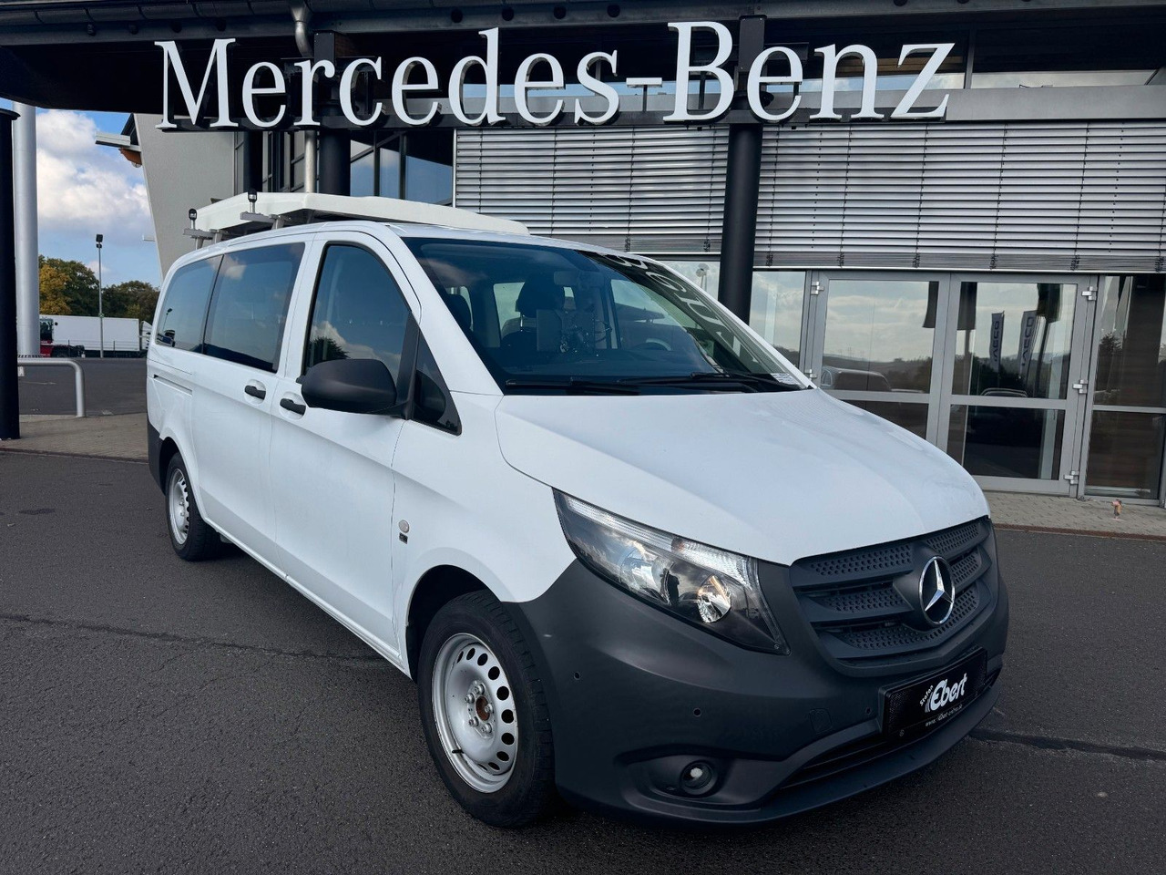 Mercedes-Benz Vito 114 CDI Tourer Begleitfahrzeug BF3+ / WVZ - Keleivinis furgonas: foto 1 Mercedes-Benz Vito 114 CDI Tourer Begleitfahrzeug BF3+ / WVZ - Keleivinis furgonas: foto 1