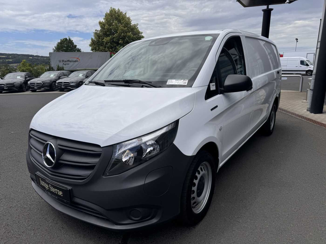 Mercedes-Benz eVito 112 Klima Kamera Navi SHZ Tempomat - Mažas furgonas, Elektrinis furgonas: foto 3 Mercedes-Benz eVito 112 Klima Kamera Navi SHZ Tempomat - Mažas furgonas, Elektrinis furgonas: foto 3
