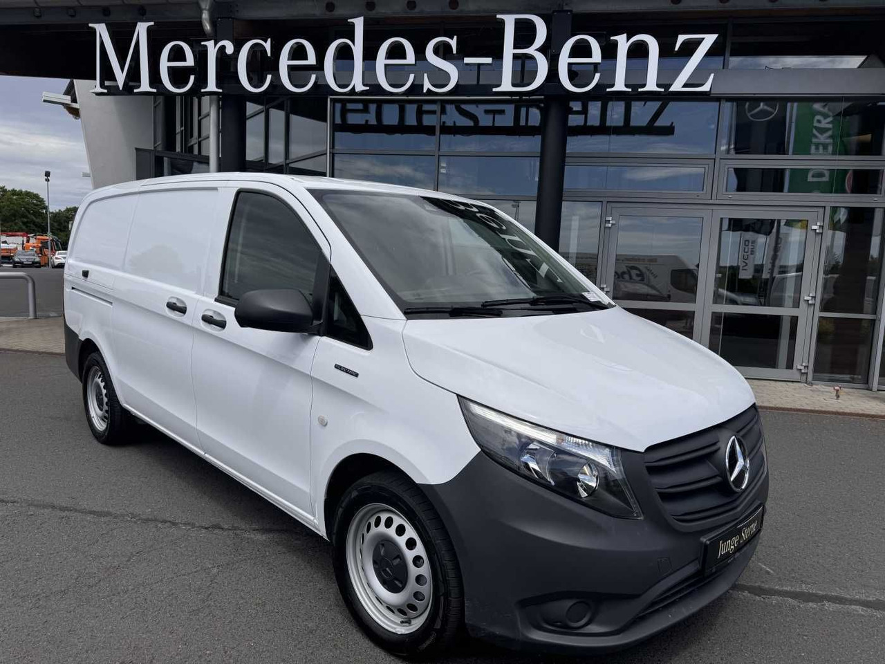 Mercedes-Benz eVito 112 Klima Kamera Navi SHZ Tempomat - Mažas furgonas, Elektrinis furgonas: foto 1 Mercedes-Benz eVito 112 Klima Kamera Navi SHZ Tempomat - Mažas furgonas, Elektrinis furgonas: foto 1