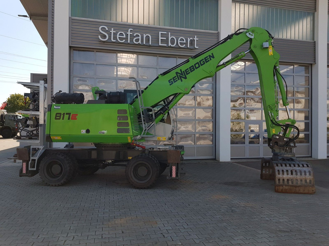 Sennebogen 817E / nur: 1.374h / 2019 / Sortiergreifer - Ratinis ekskavatorius: foto 1 Sennebogen 817E / nur: 1.374h / 2019 / Sortiergreifer - Ratinis ekskavatorius: foto 1