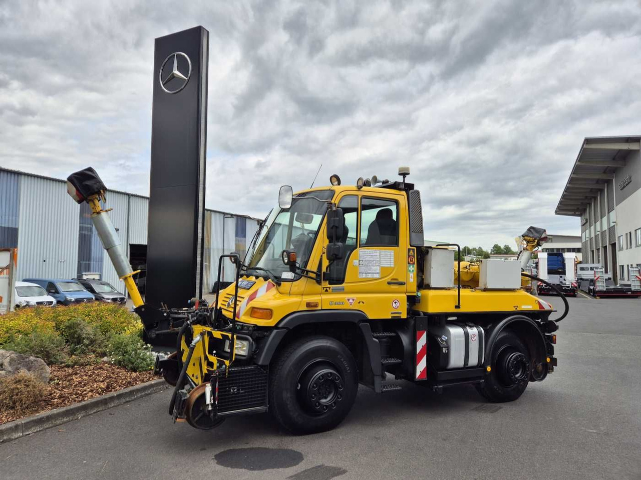 Mercedes-Benz Unimog U400 4x4 Zweiwege ZAGRO 800t/52 Achsen - Sunkvežimis: foto 2 Mercedes-Benz Unimog U400 4x4 Zweiwege ZAGRO 800t/52 Achsen - Sunkvežimis: foto 2
