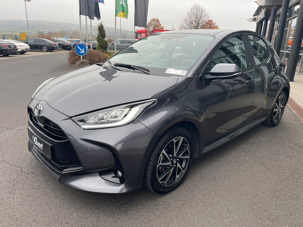 Toyota Yaris 1.5 VVT-iE Aut. Team D AHK+R-Kamera+SHZ - Lengvasis automobilis: foto 3 Toyota Yaris 1.5 VVT-iE Aut. Team D AHK+R-Kamera+SHZ - Lengvasis automobilis: foto 3