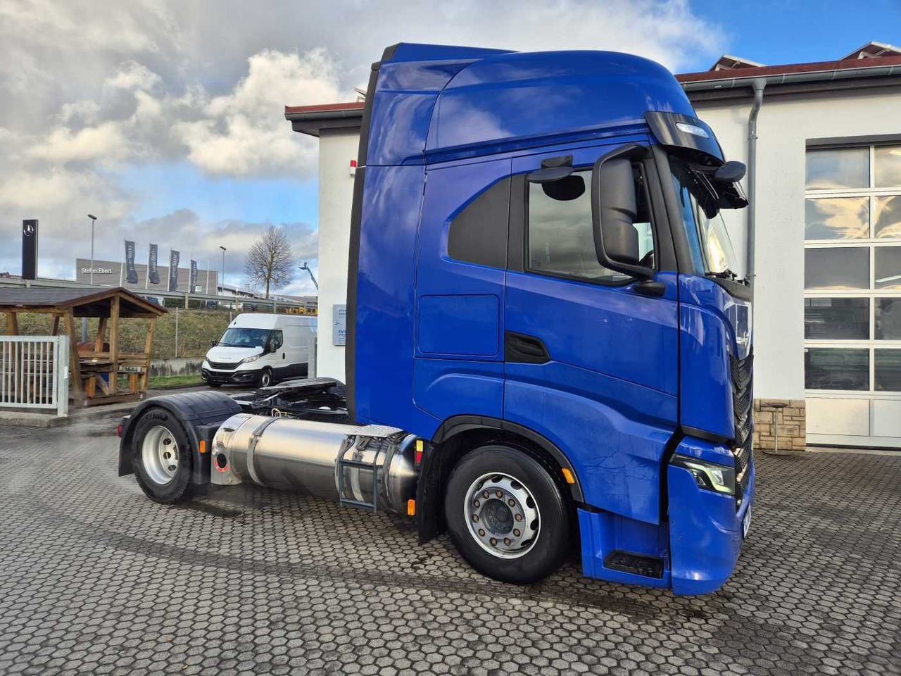Iveco S-Way 460 NP LNG ACC Intarder Navi - Vilkikas: foto 5 Iveco S-Way 460 NP LNG ACC Intarder Navi - Vilkikas: foto 5