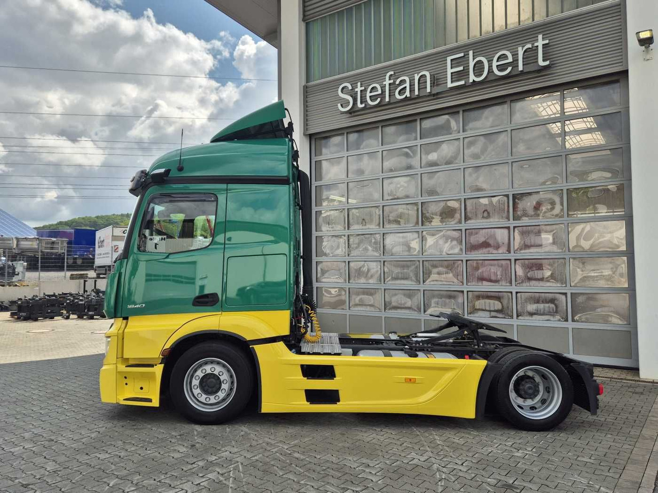 Mercedes-Benz Actros 1840 LSnRL Retarder Hubsattelplatte Xenon - Vilkikas: foto 5 Mercedes-Benz Actros 1840 LSnRL Retarder Hubsattelplatte Xenon - Vilkikas: foto 5