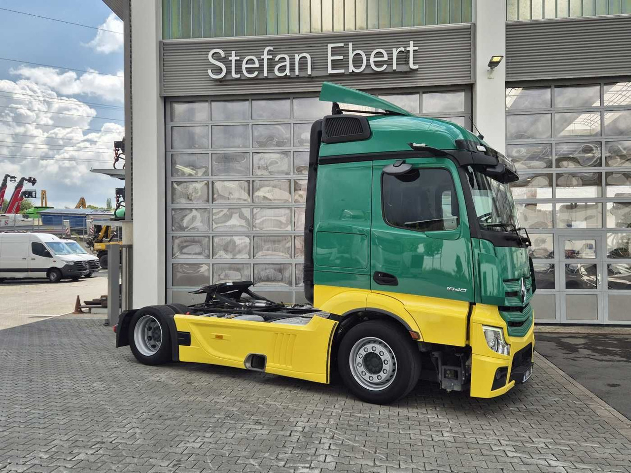 Mercedes-Benz Actros 1840 LSnRL Retarder Hubsattelplatte Xenon - Vilkikas: foto 4 Mercedes-Benz Actros 1840 LSnRL Retarder Hubsattelplatte Xenon - Vilkikas: foto 4