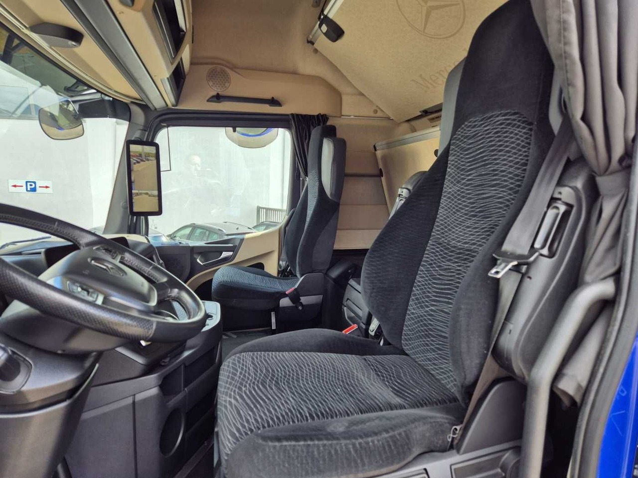 Vilkikas Mercedes-Benz Actros 1848 LS Retarder Standklima MirrorCam Big: foto 10