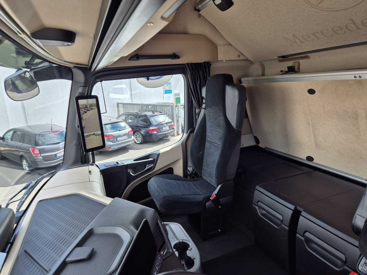 Vilkikas Mercedes-Benz Actros 1848 LS Retarder Standklima MirrorCam Big: foto 12