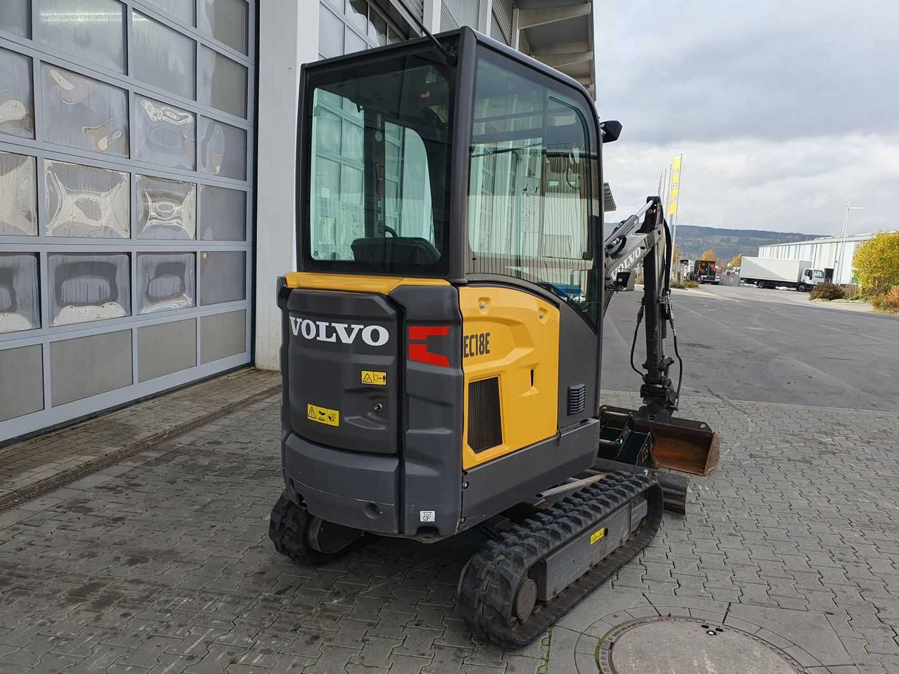 Volvo EC18E / nur 415h! / MS01 / 2021 / inkl 2x Löffel - Mini ekskavatorius: foto 3 Volvo EC18E / nur 415h! / MS01 / 2021 / inkl 2x Löffel - Mini ekskavatorius: foto 3