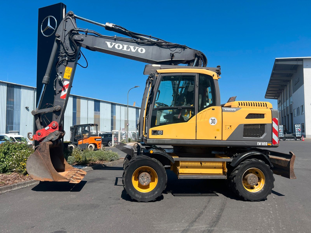 Volvo EW160D / 2014 / 1xTieflöffel / Forstschutzgitter - Ratinis ekskavatorius: foto 2 Volvo EW160D / 2014 / 1xTieflöffel / Forstschutzgitter - Ratinis ekskavatorius: foto 2