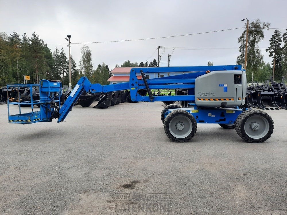 Genie Z-51/30J RT 4x4 Kuukulkija - Alkūninis keltuvas: foto 5 Genie Z-51/30J RT 4x4 Kuukulkija - Alkūninis keltuvas: foto 5