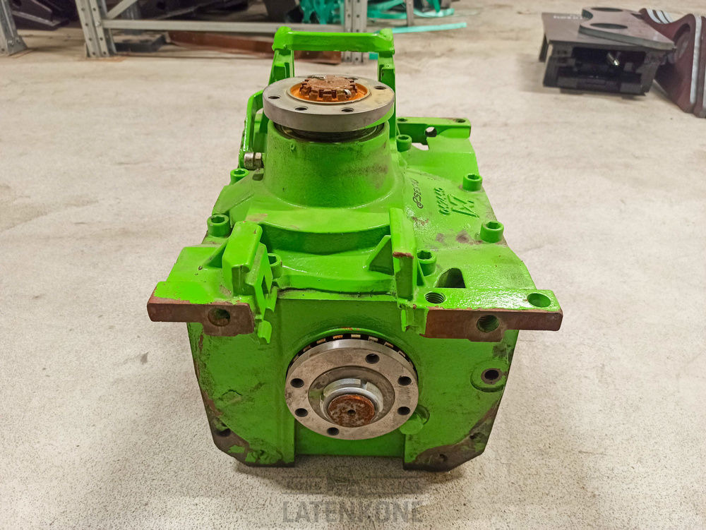 Merlo Kokonainen tasauspyörästö / Differential - Transmisija - Statybinė technika: foto 2 Merlo Kokonainen tasauspyörästö / Differential - Transmisija - Statybinė technika: foto 2
