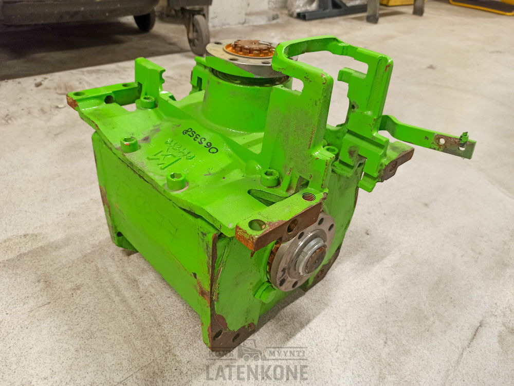 Merlo Kokonainen tasauspyörästö / Differential - Transmisija - Statybinė technika: foto 5 Merlo Kokonainen tasauspyörästö / Differential - Transmisija - Statybinė technika: foto 5