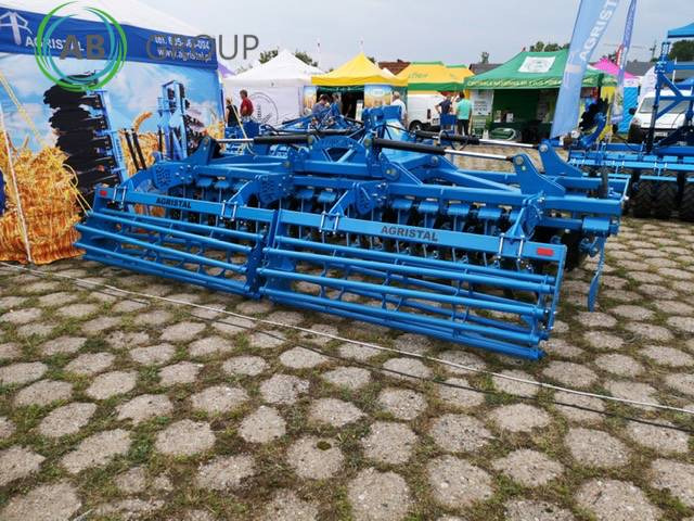 Agristal BTH hydraulic folding disc harrow 4.5 m - Žemės dirbimo technika: foto 1 Agristal BTH hydraulic folding disc harrow 4.5 m - Žemės dirbimo technika: foto 1