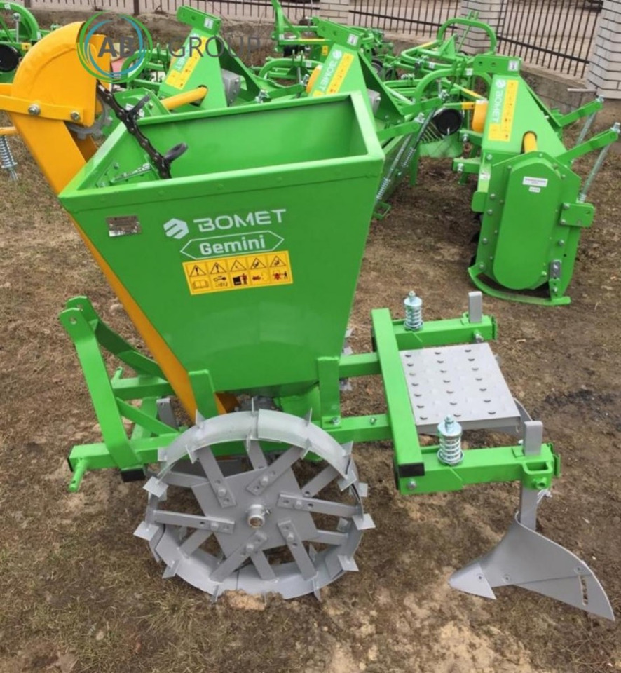 Bomet single-row potato planter Gemini S 239/2 - Bulvių sodinamoji: foto 1 Bomet single-row potato planter Gemini S 239/2 - Bulvių sodinamoji: foto 1