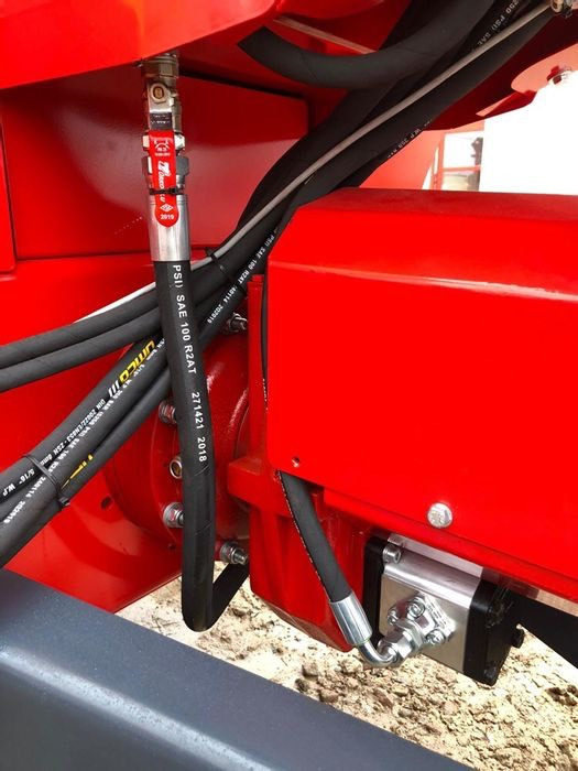 Fimaks Horizontales Futtermischwagen FIMAKS FMHI 4/Feed w - Pašarų maišytuvas: foto 3 Fimaks Horizontales Futtermischwagen FIMAKS FMHI 4/Feed w - Pašarų maišytuvas: foto 3