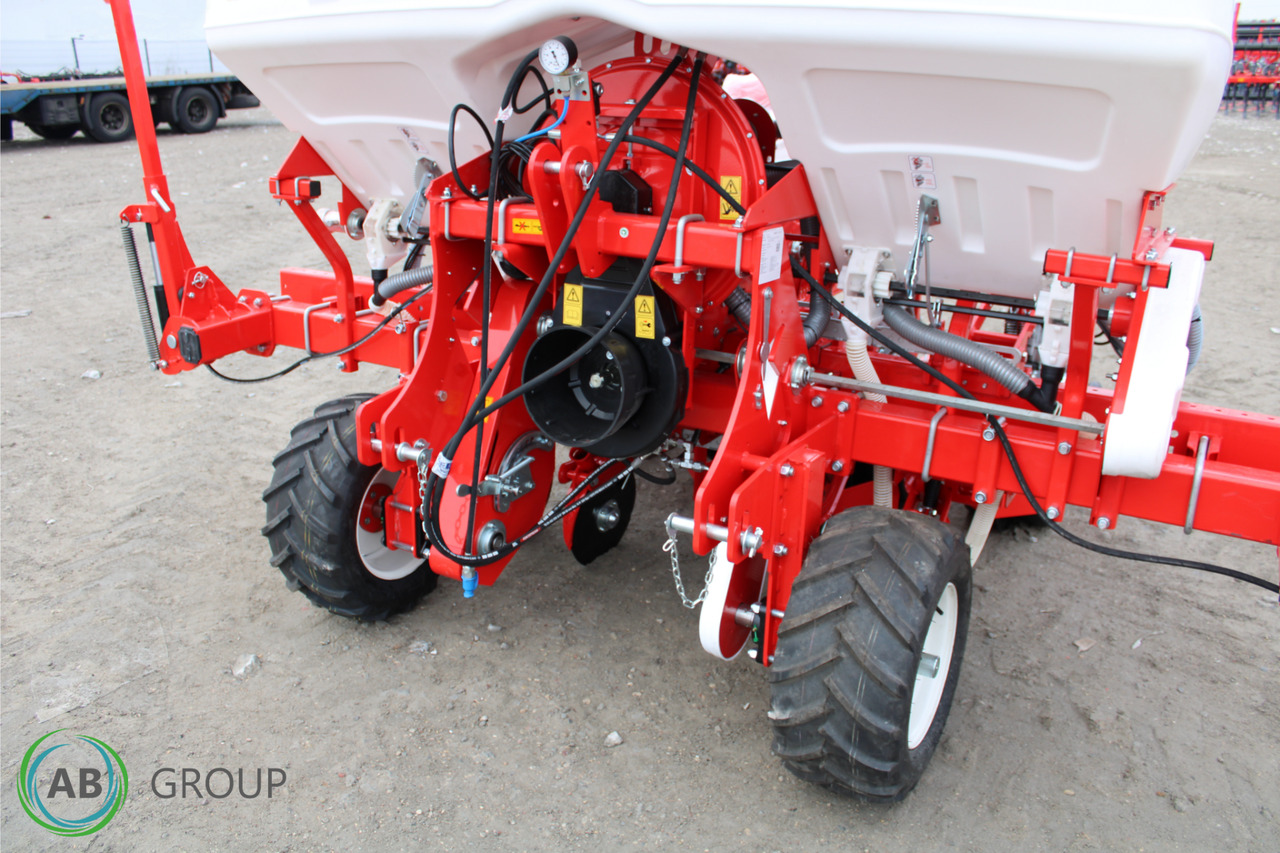Four-row pneumatic precision seeder with depth fertilization Ozdoken VPTT - Tikslaus išsėjimo sėjamoji: foto 5 Four-row pneumatic precision seeder with depth fertilization Ozdoken VPTT - Tikslaus išsėjimo sėjamoji: foto 5