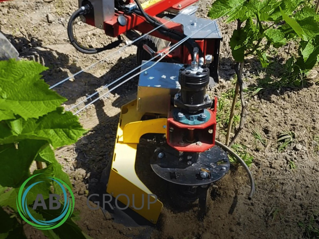 Jagoda one-sided auto weeding machine LUCY LU-01F - Šlaitinis mulčeris: foto 2 Jagoda one-sided auto weeding machine LUCY LU-01F - Šlaitinis mulčeris: foto 2