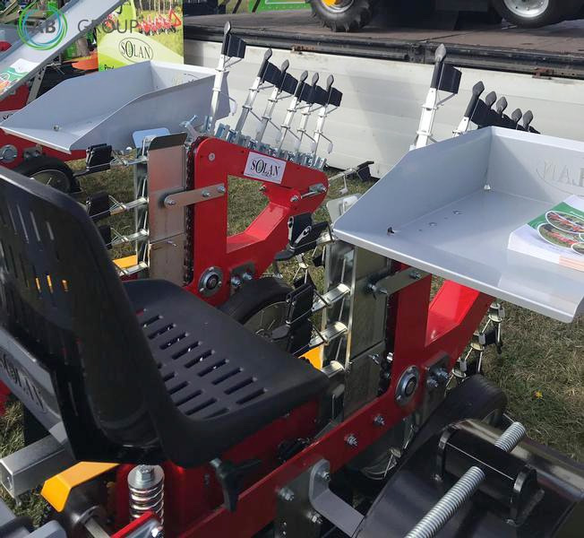 Solan S241-R semi-automatic grapple 2 row planter - Sėjos technika: foto 2 Solan S241-R semi-automatic grapple 2 row planter - Sėjos technika: foto 2
