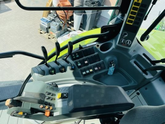 Claas ARION 620 - Traktorius: foto 2 Claas ARION 620 - Traktorius: foto 2