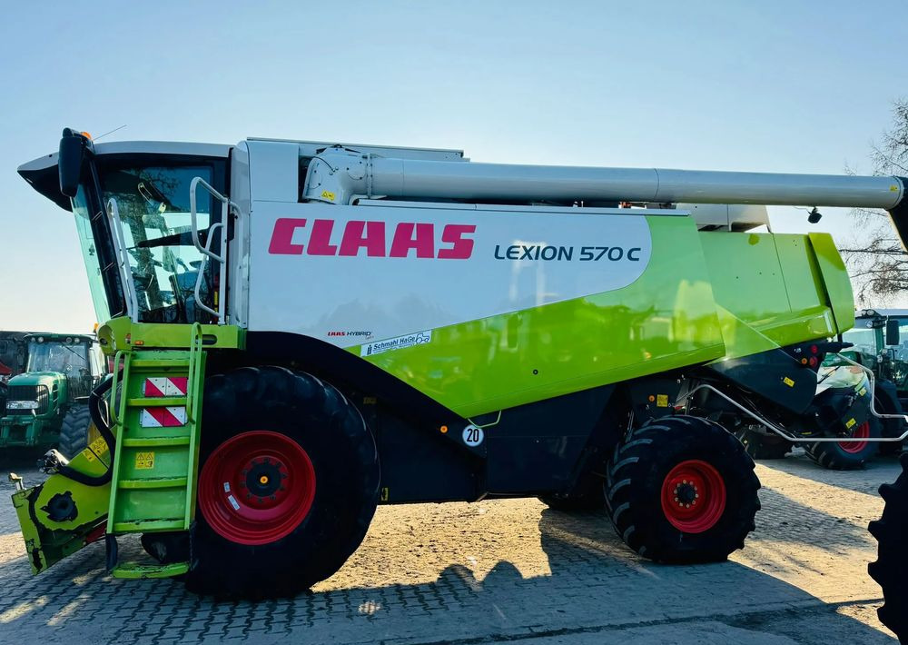 Claas Lexion 570C - Derliaus nuėmimo kombainas: foto 1 Claas Lexion 570C - Derliaus nuėmimo kombainas: foto 1