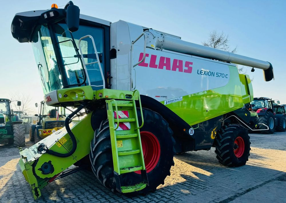 Claas Lexion 570C - Derliaus nuėmimo kombainas: foto 4 Claas Lexion 570C - Derliaus nuėmimo kombainas: foto 4