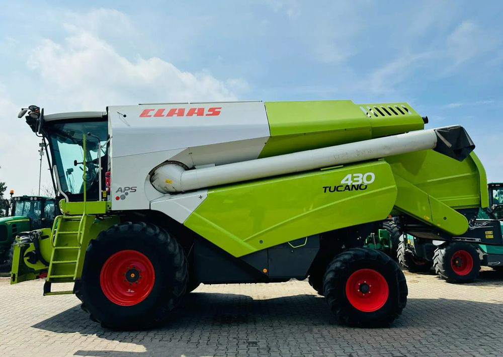 Claas Tucano 430 APS - Derliaus nuėmimo kombainas: foto 4 Claas Tucano 430 APS - Derliaus nuėmimo kombainas: foto 4
