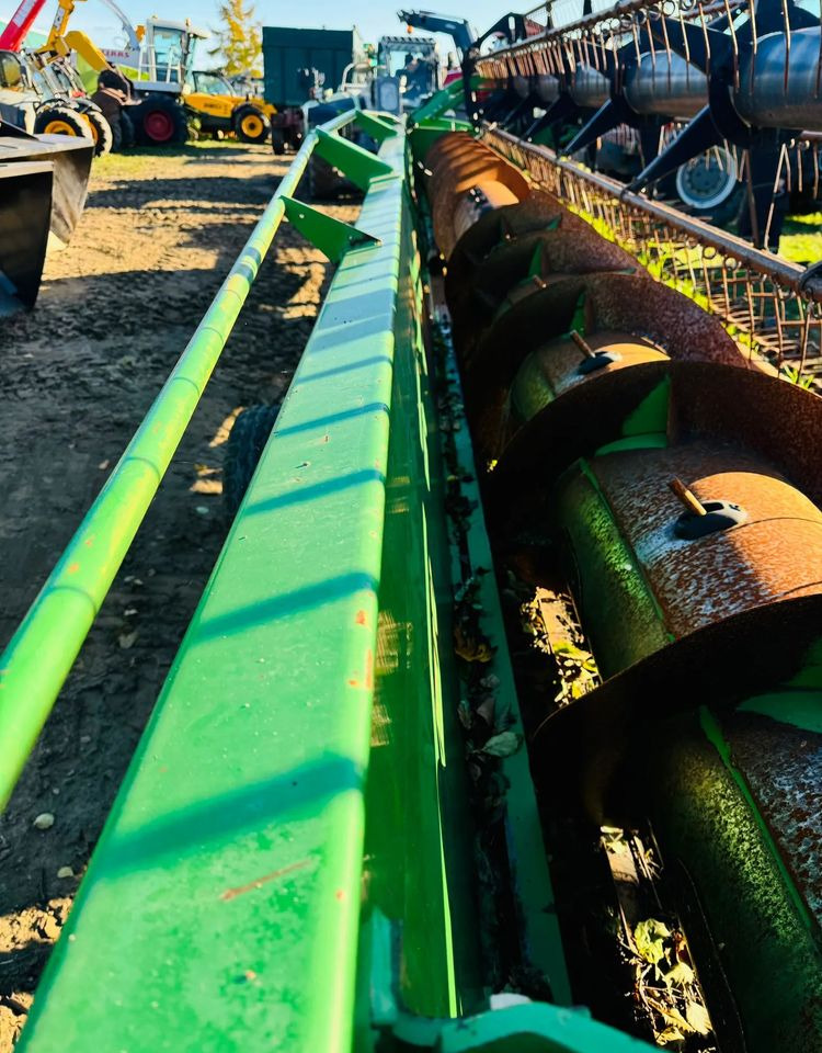 John Deere 630R - Grūdų pjaunamoji: foto 5 John Deere 630R - Grūdų pjaunamoji: foto 5