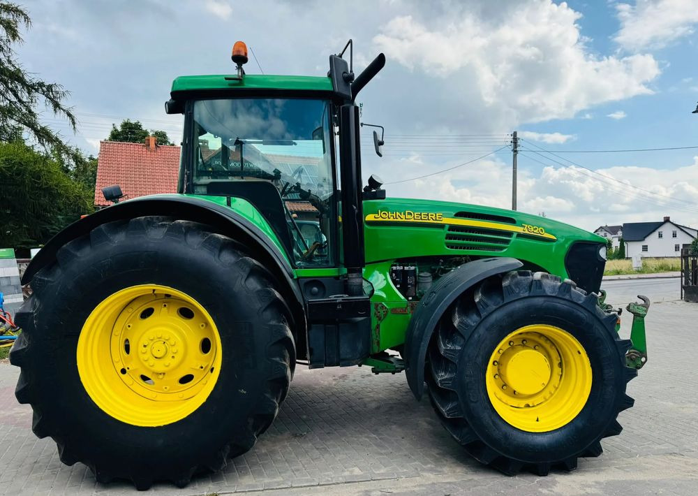 John Deere 7920 - Traktorius: foto 4 John Deere 7920 - Traktorius: foto 4