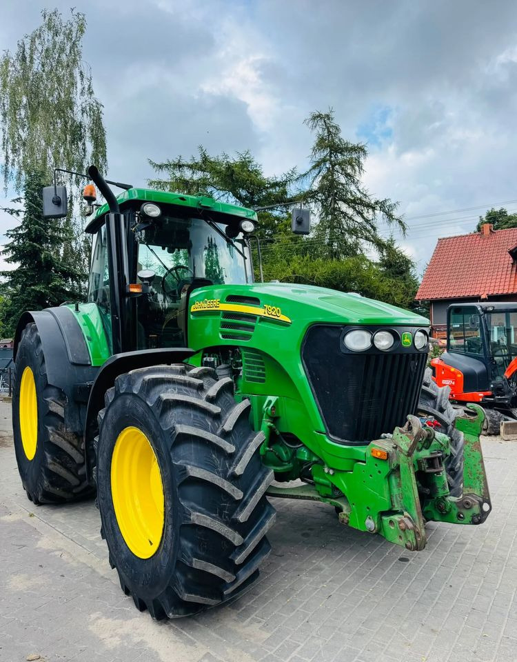 John Deere 7920 - Traktorius: foto 1 John Deere 7920 - Traktorius: foto 1