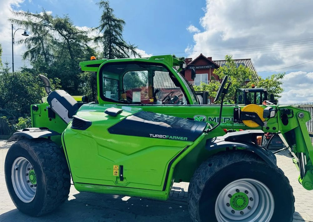 Merlo TF42.7 CS - Teleskopinis krautuvas: foto 1 Merlo TF42.7 CS - Teleskopinis krautuvas: foto 1
