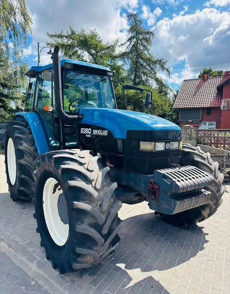 New Holland 8360 - Traktorius: foto 3 New Holland 8360 - Traktorius: foto 3
