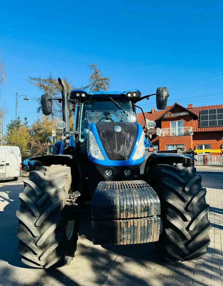 New Holland T7.230 - Traktorius: foto 4 New Holland T7.230 - Traktorius: foto 4