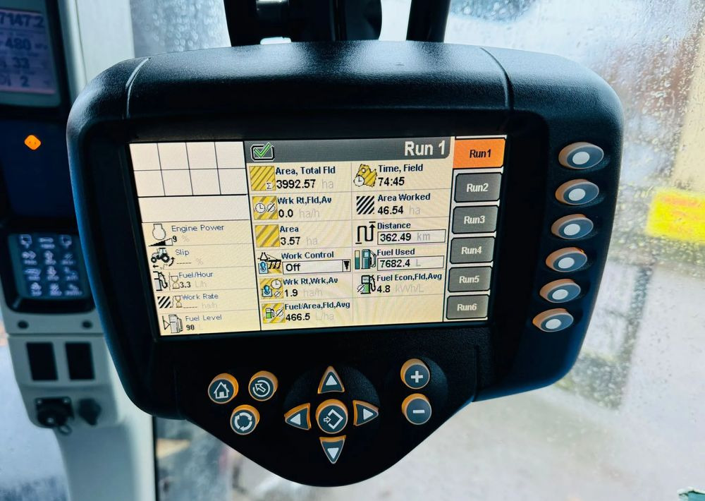 Traktorius New Holland T8020: foto 7